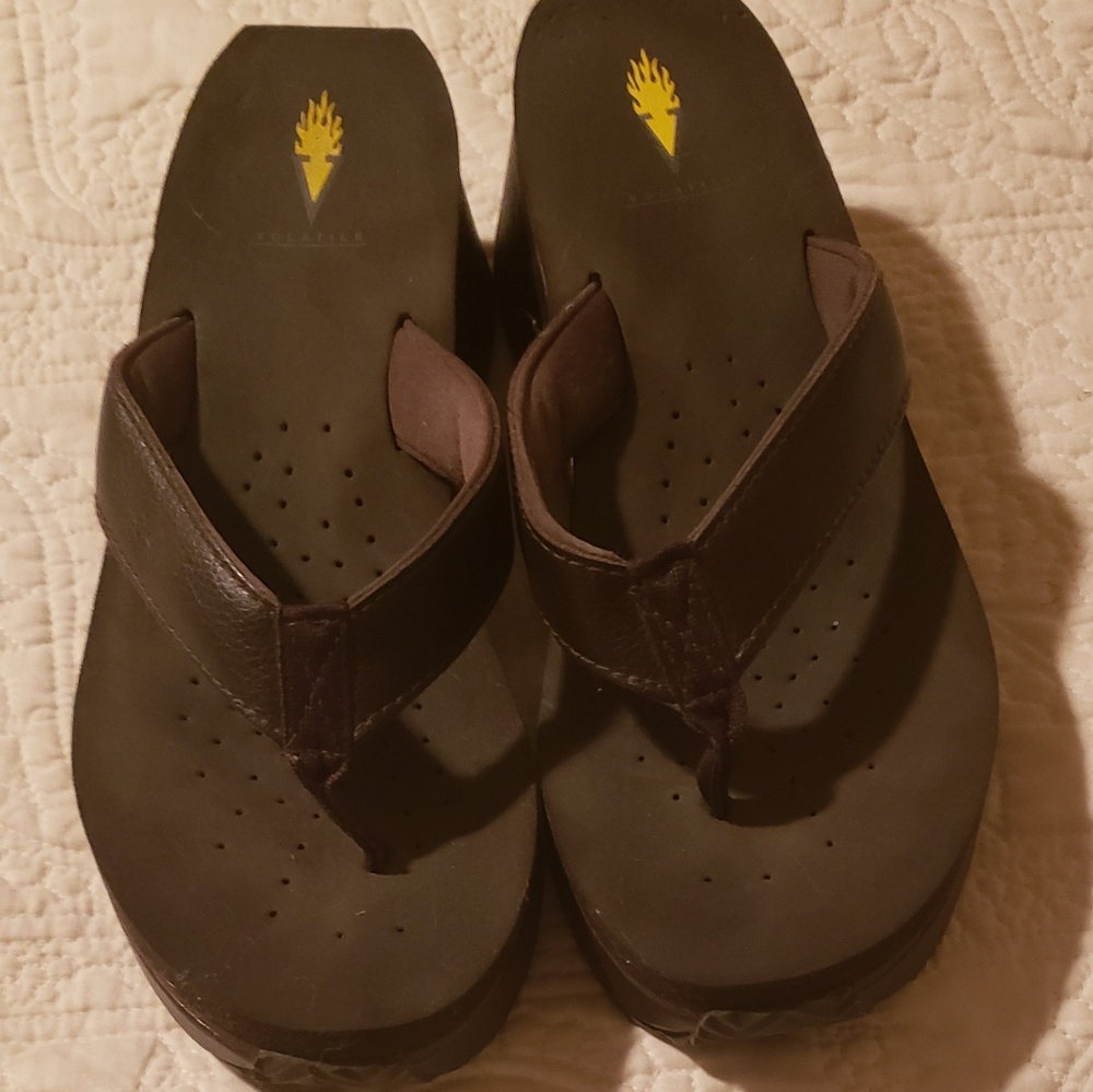 Brown Leather Volitale Flip Flops